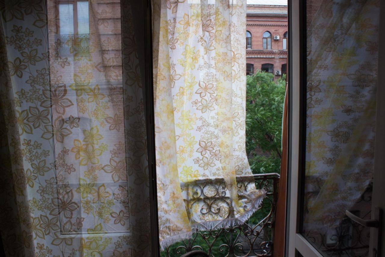 Ostello Diwan Tbilisi Esterno foto