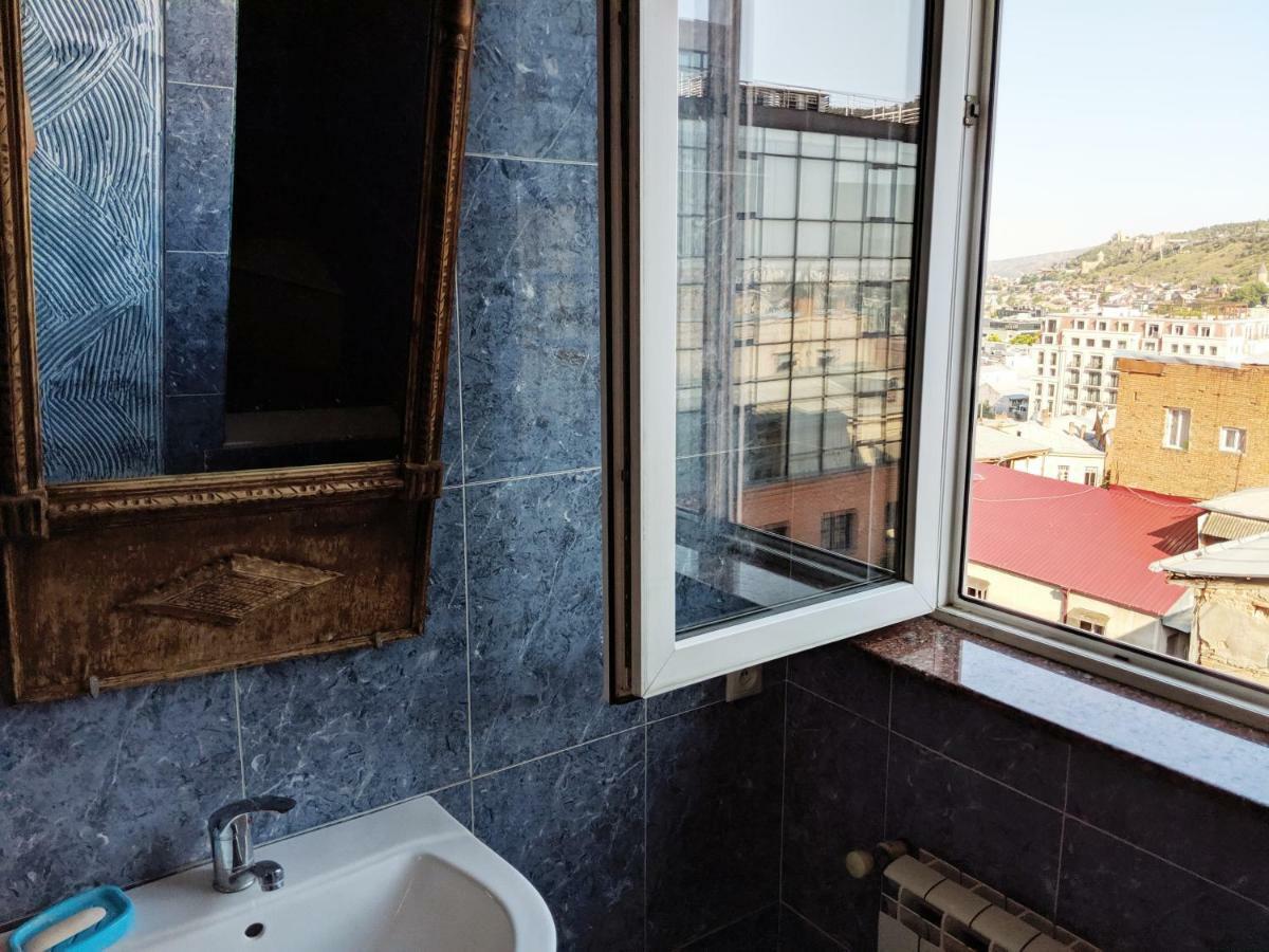Ostello Diwan Tbilisi Esterno foto